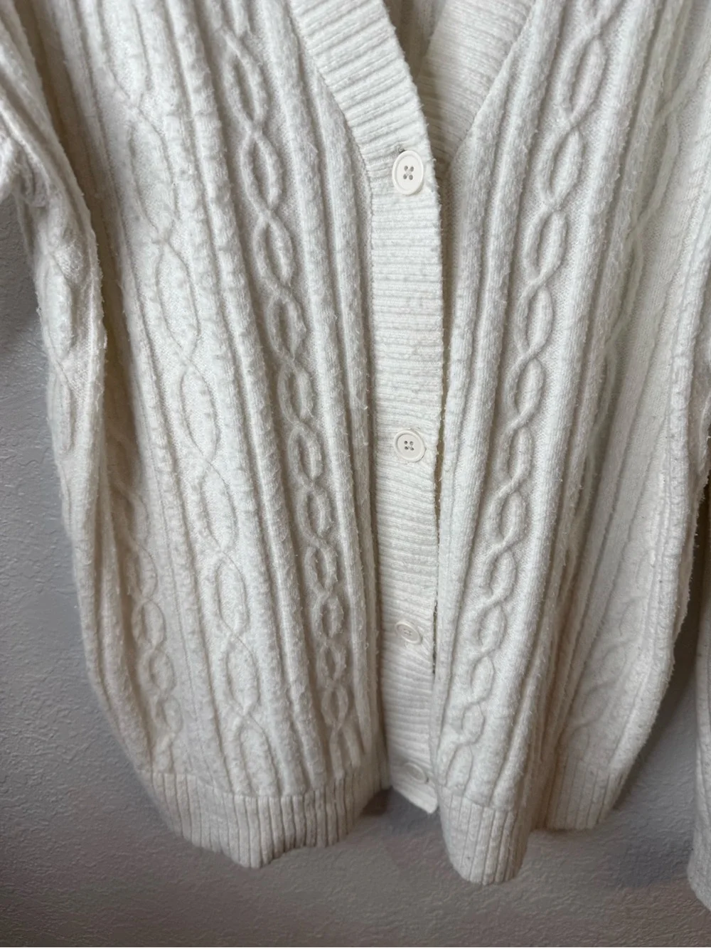 Alo Yoga Cable Knit Winter Bliss Cardigan Ivory Cream Button Front Sweater M